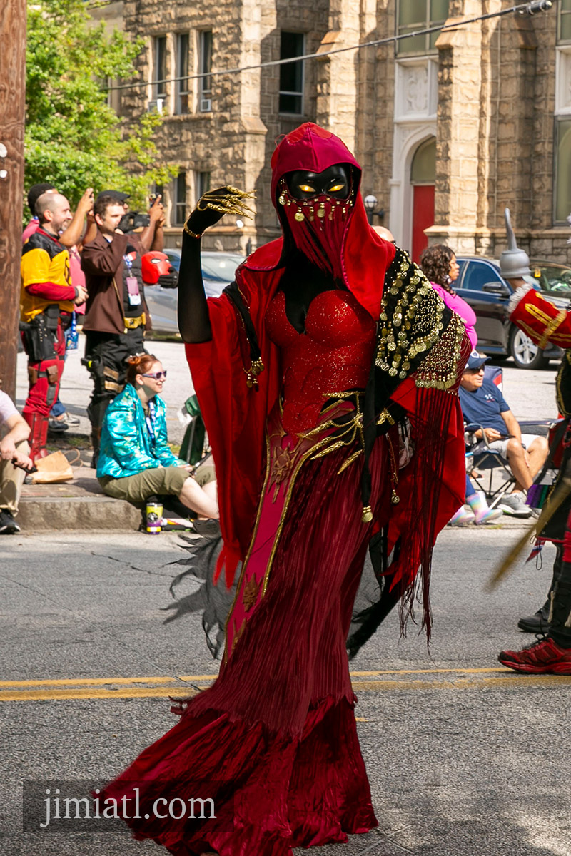 Amazing in Red at Dragon Con